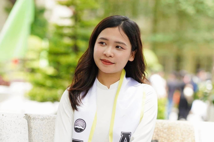 Bạn Hoàng Thị Nhung hiện đang sống tại phường Khương Đình, Hà Nội. Ảnh: NVCC img-3303.jpg