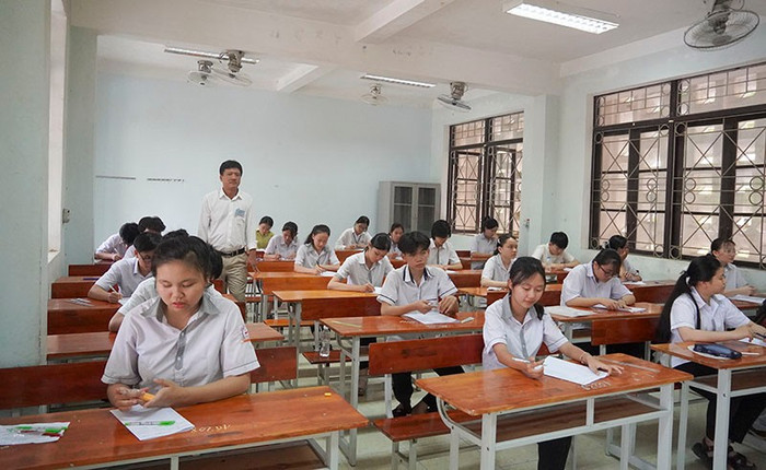 Học sinh thi tuyển sinh vào lớp 10 tại Trường Trung học phổ thông chuyên Võ Nguyên Giáp (tỉnh Quảng Bình cũ). Ảnh minh họa: quangbinh.gov.vn images784447-2.jpg