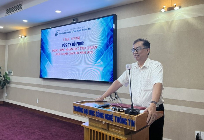 Giáo sư, Tiến sĩ Đỗ Phúc - Giảng viên cao cấp Trường Đại học Công nghệ thông tin, Đại học Quốc gia Thành phố Hồ Chí Minh. Ảnh: website nhà trường gsts-do-phuc-1-1024x768.jpg