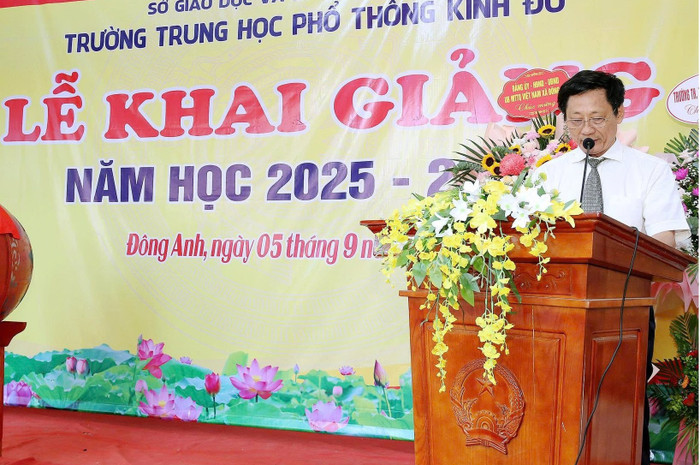 Tiến sĩ Hoàng Hữu Niềm - Chủ tịch Hội đồng trường, Hiệu trưởng Trường Trung học phổ thông Kinh Đô. Ảnh: website nhà trường 543039769-1547125556661799-5347254195665827929-n.jpg