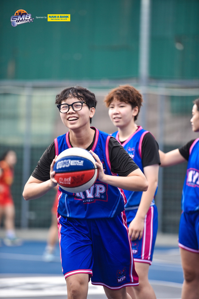 Trần Vân Trang là đội trưởng đội U23 nữ Học viện Bóng rổ MVP. 539286590-804595165412912-3020742681741685721-n.jpg
