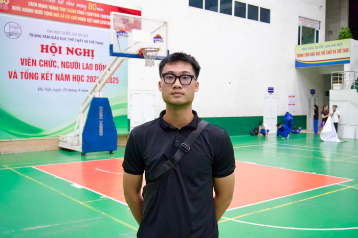Anh Tạ Viết Cường - Huấn luyện viên đội bóng rổ Học viện Ngân hàng. pic03505.jpg