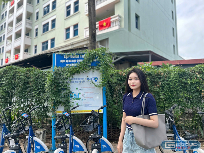 Phùng Ngọc Linh - sinh viên năm 2 Học viện Báo chí và Tuyên truyền. Ảnh: Hà Anh gdvn-z6920790500689-75e69853d78e73d957d6936a50168fb9.jpg