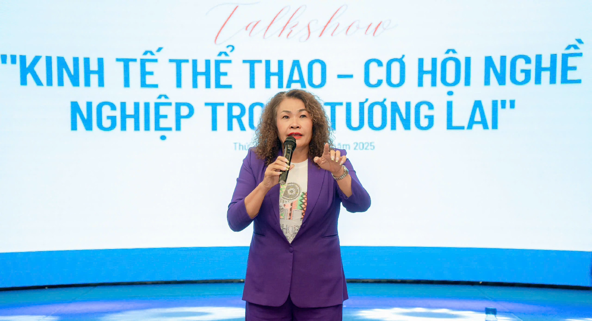 Tiến sĩ Nguyễn Thị Hiền Thanh. Ảnh NTCC hoa-sen-4.jpg