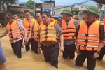 Thủ tướng Phạm Minh Chính tới Thái Nguyên thăm hỏi người dân, chỉ đạo khắc phục hậu quả mưa lũ