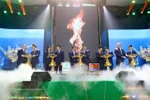 Lễ đón mừng dòng dầu đầu tiên từ mỏ Kình Ngư Trắng - Kình Ngư Trắng Nam