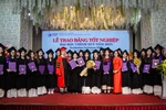 Trường ĐH Công nghệ và Quản lý Hữu Nghị trao bằng tốt nghiệp cho 314 sinh viên