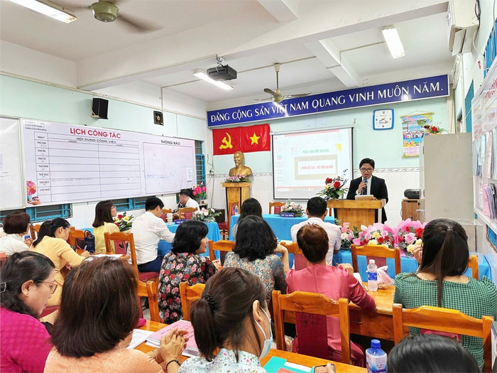 Trường Trung học cơ sở Lam Sơn (Quận 6, Thành phố Hồ Chí Minh) trong Hội nghị cán bộ, viên chức, người lao động năm học 2024-2025. Ảnh: website nhà trường. hoi-nghi-2.jpg