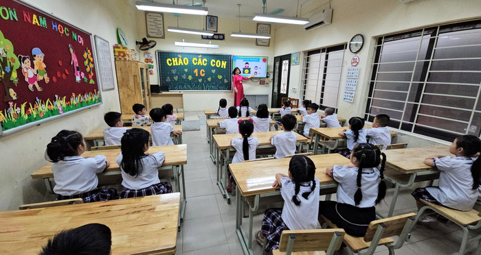 Chuyển đổi số mang lại nhiều lợi ích thiết thực cho nhà trường, phụ huynh và học sinh. Ảnh: NTCC. hoc-sinh-vo-thi-sau-2.jpg