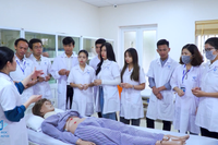 Kiến nghị có chính sách miễn học phí, sinh hoạt phí đối với người học Điều dưỡng