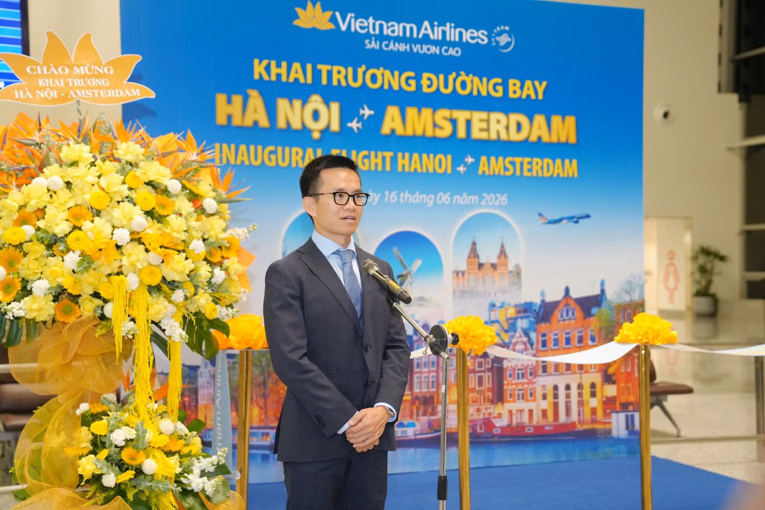 ptgd-vietnam-airlines-nguyen-quang-trung-phat-bieu.jpg