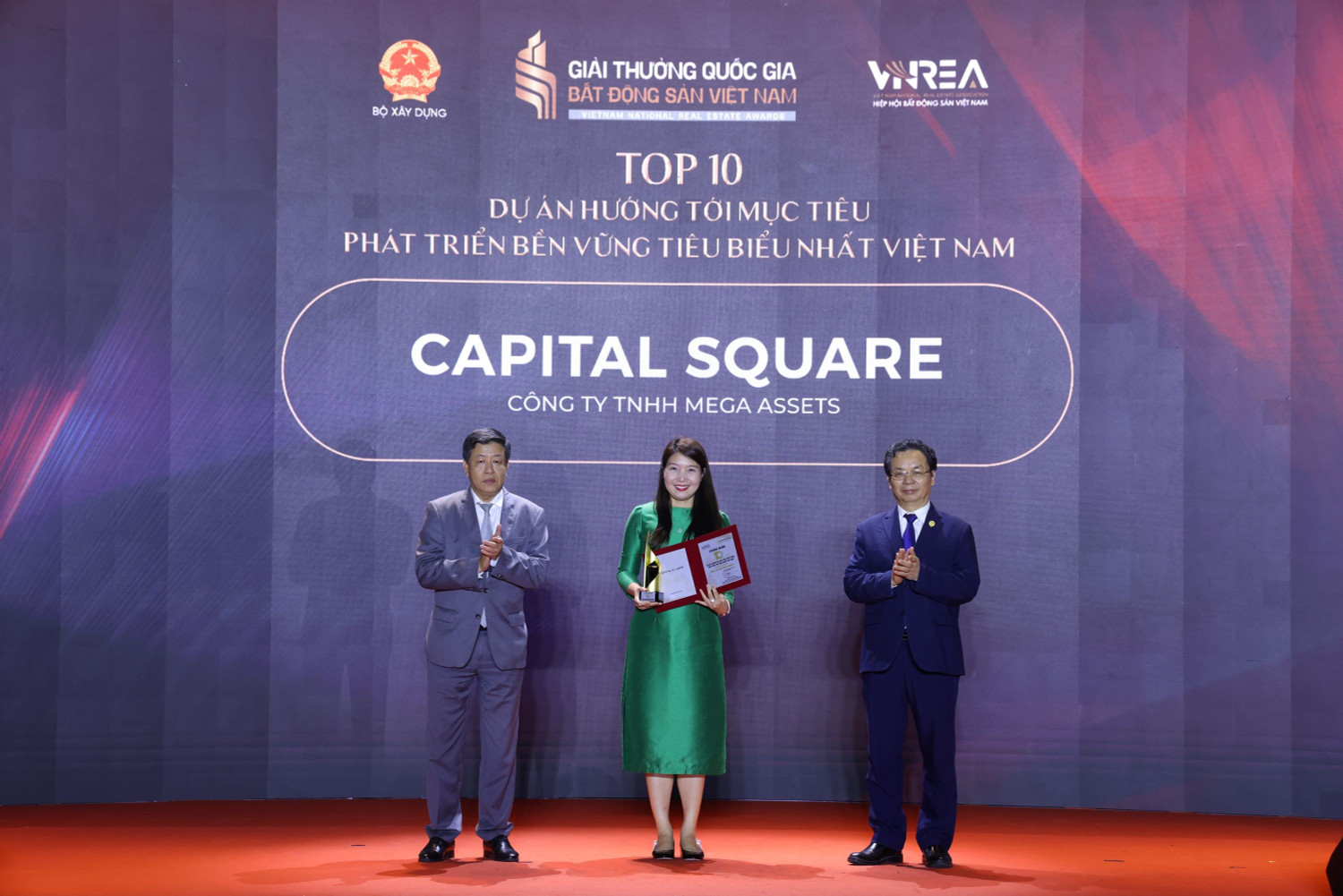 01-capital-square.jpg