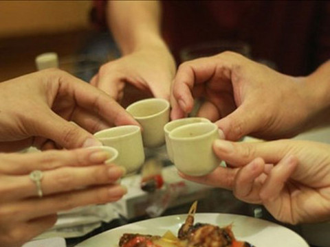 Tửu Sắc Là Gì?