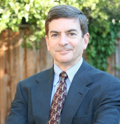 Giáo sư Joel Brinkley.