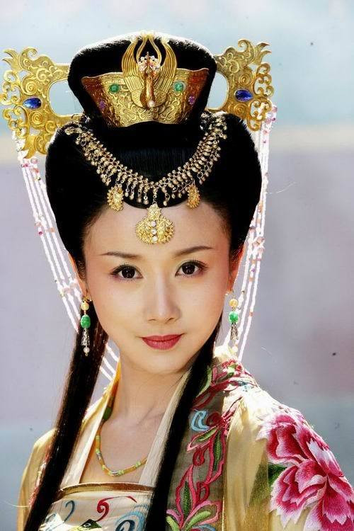 Tôn Phi Phi trong Bích Huyết Kiếm 2006.