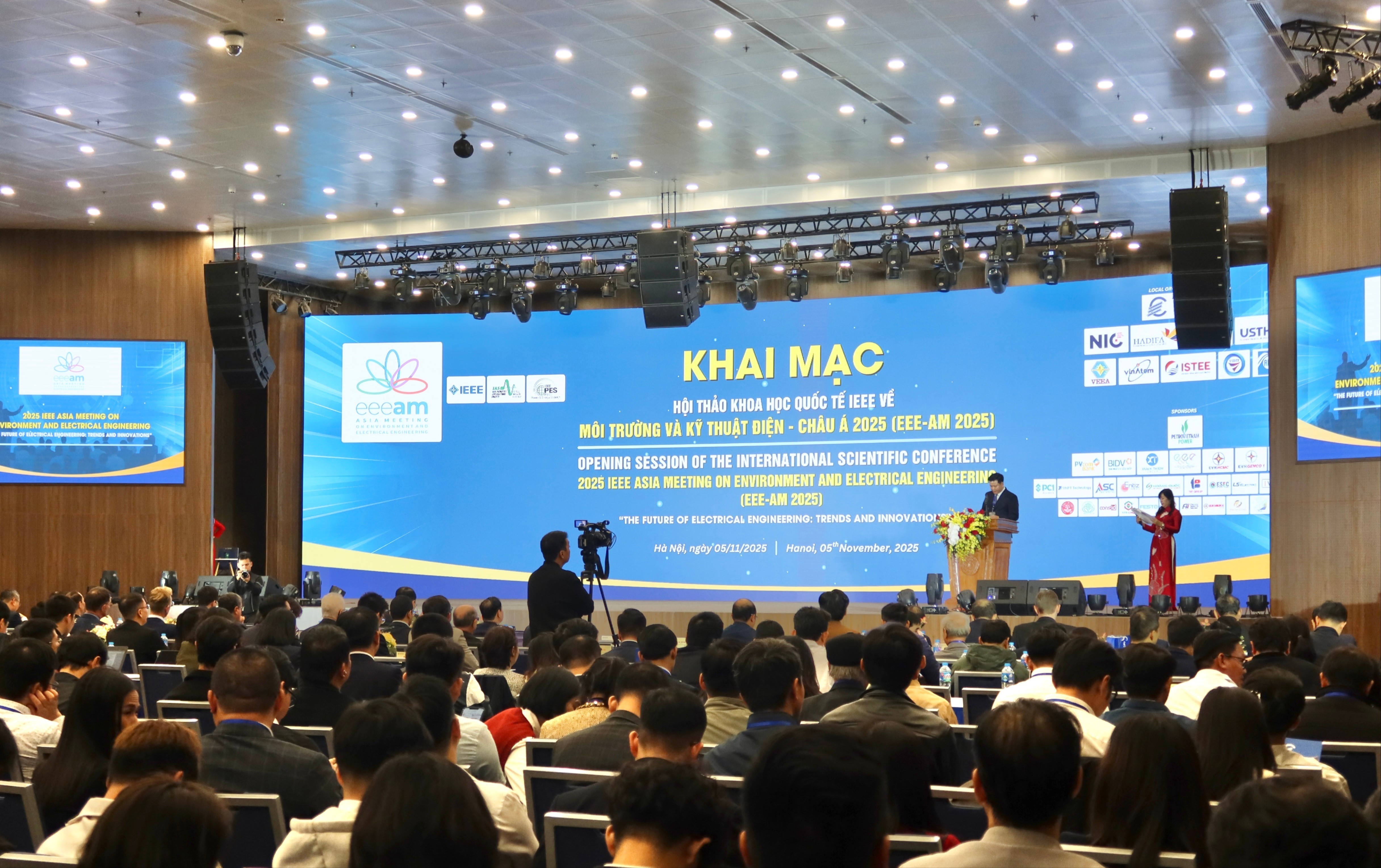 Hội thảo EEE.AM 2025 quy tụ hàng trăm diễn giả trong và ngoài nước về môi trường và kỹ thuật điện