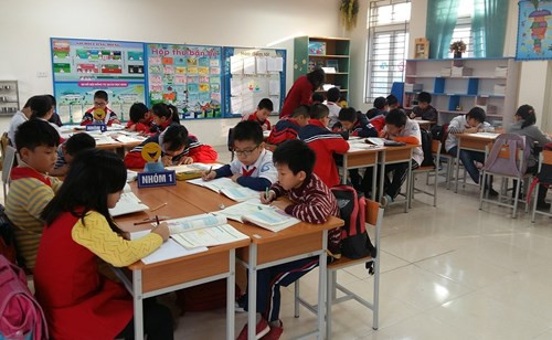Để áp dụng được VNEN thì cần hội tụ đủ hai thành tố: Cơ sở vật chất và năng lực của giáo viên. ảnh: giaoduc.net.vn Để áp dụng được VNEN thì cần hội tụ đủ hai thành tố: Cơ sở vật chất và năng lực của giáo viên. ảnh: giaoduc.net.vn