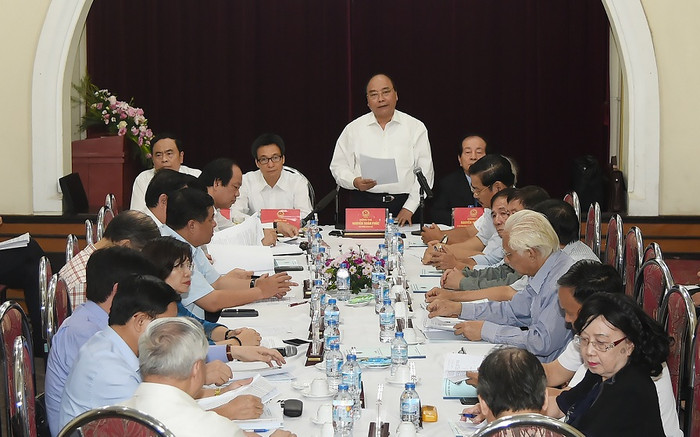 Thủ tướng luôn lắng nghe văn nghệ sĩ nào có những ý tưởng xây dựng đất nước. ảnh: VGP.