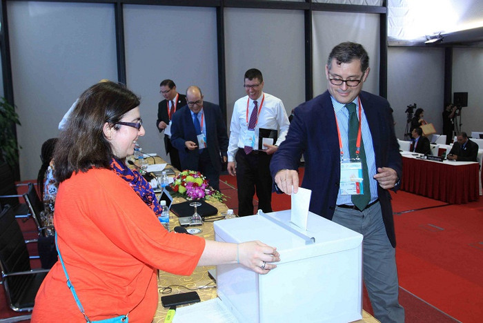 Các đại biểu bỏ phiếu tại Hội nghị Hiệp hội các Tổng Thư ký Nghị viện (ASGP). ảnh: ipu việt nam Các đại biểu bỏ phiếu tại Hội nghị Hiệp hội các Tổng Thư ký Nghị viện (ASGP). ảnh: ipu việt nam