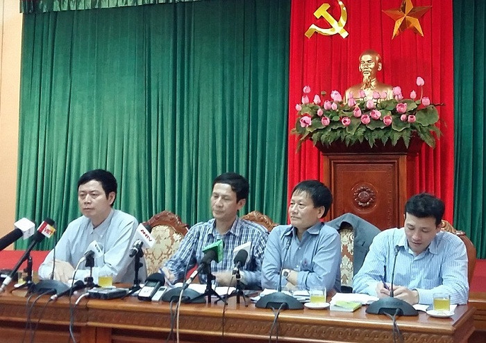 Ông Phan Đăng Long (người thứ 2 bên phải) tại buổi giao ban báo chí chiều 24/3. ảnh: Ngọc Quang. Ông Phan Đăng Long (người thứ 2 bên phải) tại buổi giao ban báo chí chiều 24/3. ảnh: Ngọc Quang.