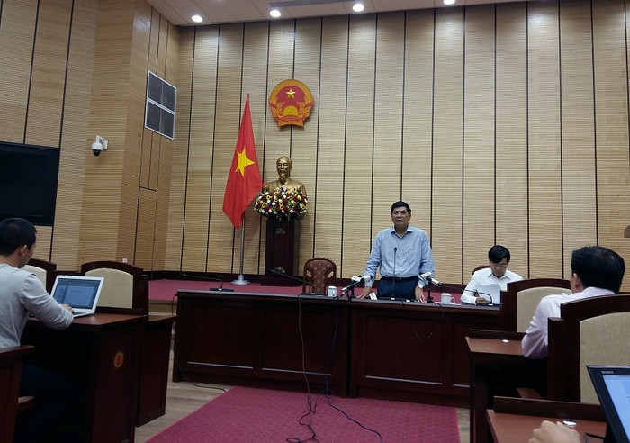 Phó Chủ tịch Nguyễn Quốc Hùng không trả lời thẳng vào các câu hỏi, và cũng không có cơ quan chức năng nào được chỉ định trả lời ngay tại buổi họp báo. ảnh: Ngọc Quang Phó Chủ tịch Nguyễn Quốc Hùng không trả lời thẳng vào các câu hỏi, và cũng không có cơ quan chức năng nào được chỉ định trả lời ngay tại buổi họp báo. ảnh: Ngọc Quang