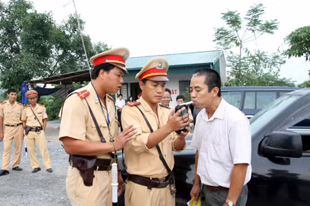 Tranh luận không phải chỉ để vạch ra cái sai của người khác ảnh 2