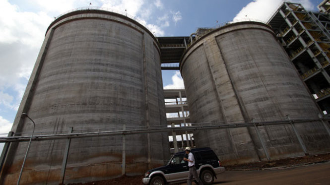 Bồn lắng rửa bùn đỏ trong tổ hợp bôxit nhôm Tân Rai. ảnh: Tuổi trẻ, Bồn lắng rửa bùn đỏ trong tổ hợp bôxit nhôm Tân Rai. ảnh: Tuổi trẻ,