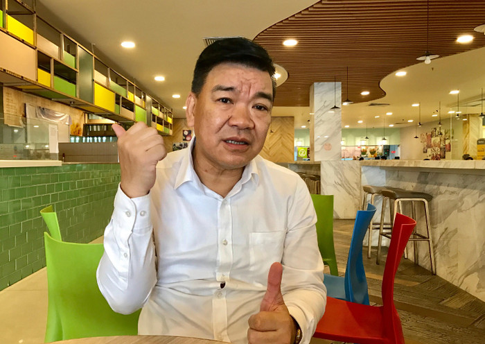 Ông Nguyễn Ngọc Bảo khẳng định: "Viwasupco phải hoàn toàn chịu trách nhiệm vì cung cấp nước bẩn đến nhà dân". ảnh: Kiến Văn. Ông Nguyễn Ngọc Bảo khẳng định: "Viwasupco phải hoàn toàn chịu trách nhiệm vì cung cấp nước bẩn đến nhà dân". ảnh: Kiến Văn.