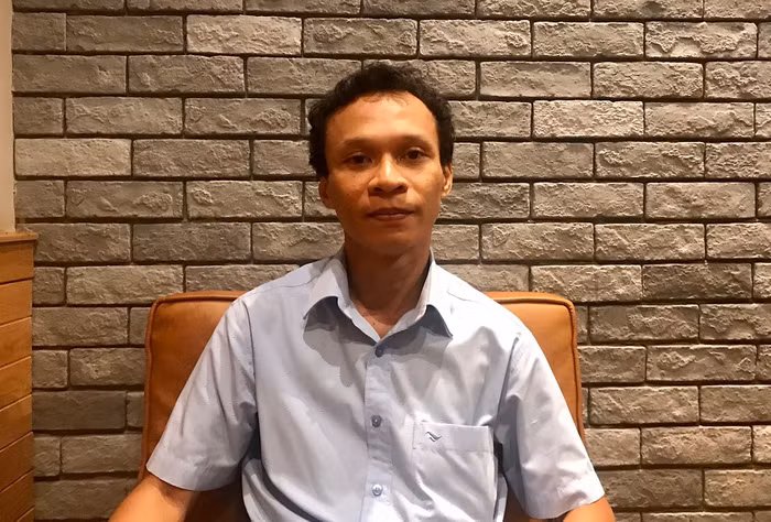 Thạc sĩ Lưu Đức Quang chỉ ra hàng loạt vấn đề bất thường khi xét xử dẫn tới sự sai lệch của bản án, trong khi trên thực tế được xác lập là Tập đoàn FLC có nợ Tập đoàn Hòa Bình trong nhiều năm nhưng tìm các lý do để không trả. ảnh: Nguyễn Nguyễn. Thạc sĩ Lưu Đức Quang chỉ ra hàng loạt vấn đề bất thường khi xét xử dẫn tới sự sai lệch của bản án, trong khi trên thực tế được xác lập là Tập đoàn FLC có nợ Tập đoàn Hòa Bình trong nhiều năm nhưng tìm các lý do để không trả. ảnh: Nguyễn Nguyễn.