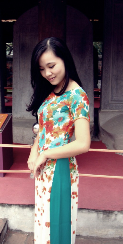 Câu nói yêu thích cô là :"Mọi thứ chỉ thật sự chấm dứt khi bạn thôi cố gắng nữa''.