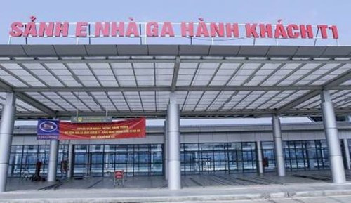 Nhượng quyền một phần sân bay Nội Bài sẽ tăng hiệu quả hoạt động ngươi dân được hưởng lợi. Nhượng quyền một phần sân bay Nội Bài sẽ tăng hiệu quả hoạt động ngươi dân được hưởng lợi.