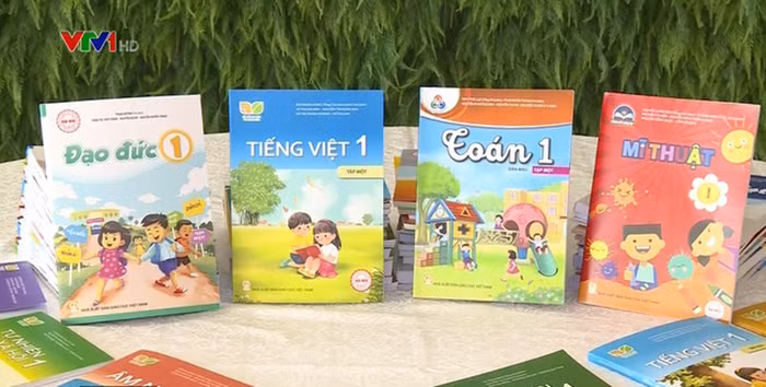 Giá sách giáo khoa của chương trình mới đắt hay rẻ?