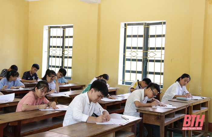 Học sinh ở Thanh Hóa tham dự kỳ thi tuyển sinh 10 vừa qua (Ảnh minh họa: Báo Thanh Hóa)