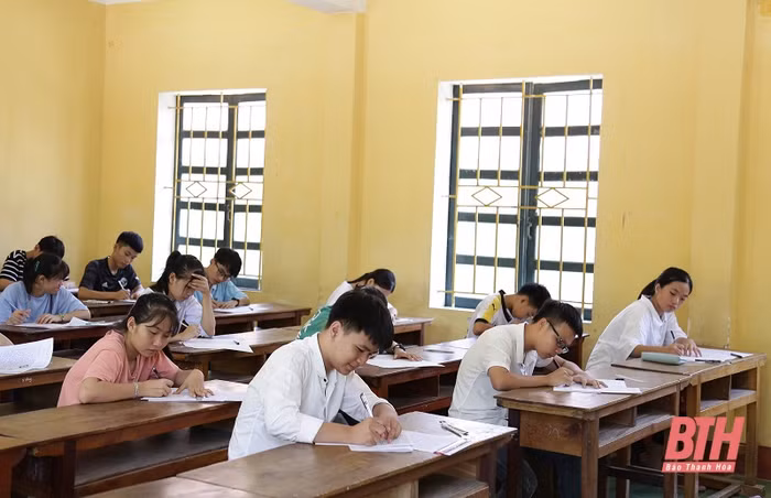 Học sinh ở Thanh Hóa tham dự kỳ thi tuyển sinh 10 vừa qua (Ảnh minh họa: Báo Thanh Hóa)