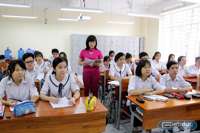 Giáo viên muốn giữ hạng đã khó, thăng hạng càng khó hơn (Ảnh minh họa: Lã Tiến) Giáo viên muốn giữ hạng đã khó, thăng hạng càng khó hơn (Ảnh minh họa: Lã Tiến)
