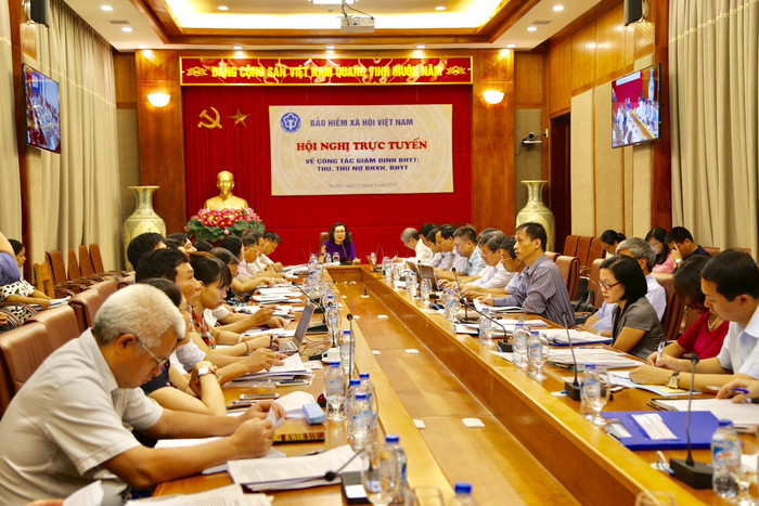 Bảo hiểm xã hội Việt Nam kiên quyết ngăn chặn những trường hợp lợi dụng, trục lợi quỹ khám chữa bệnh Bảo hiểm Y tế. Bảo hiểm xã hội Việt Nam kiên quyết ngăn chặn những trường hợp lợi dụng, trục lợi quỹ khám chữa bệnh Bảo hiểm Y tế.