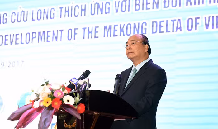 Thủ tướng nhấn mạnh: Thay đổi tư duy phát triển, chuyển từ tư duy sản xuất nông nghiệp thuần túy sang tư duy kinh tế nông nghiệp, từ số lượng sang chất lượng gắn với chuỗi giá trị. ảnh: vgp.