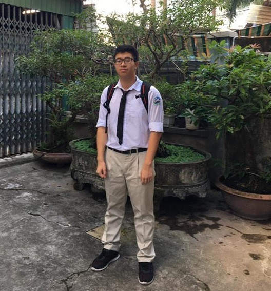 Hoàng Nam luôn xuất sắc trong học tập và các hoạt động chung của lớp.