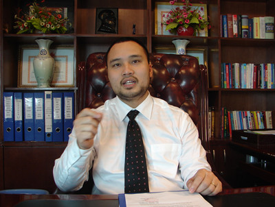 Doanh nhân Nguyễn Thế Tài: Tiền làm đám cưới lớn như vậy mà để cho dân nghèo thì tốt hơn Doanh nhân Nguyễn Thế Tài: Tiền làm đám cưới lớn như vậy mà để cho dân nghèo thì tốt hơn