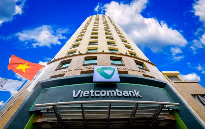 Vietcombank giảm đồng loạt lãi suất cho vay nhằm hỗ trợ doanh nghiệp trong các tháng cuối năm. Vietcombank giảm đồng loạt lãi suất cho vay nhằm hỗ trợ doanh nghiệp trong các tháng cuối năm.