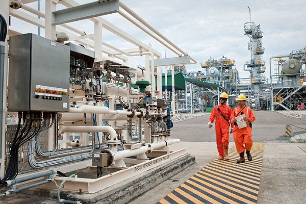 Nhà máy Xử lý khí Dinh Cố. Nhà máy Xử lý khí Dinh Cố.