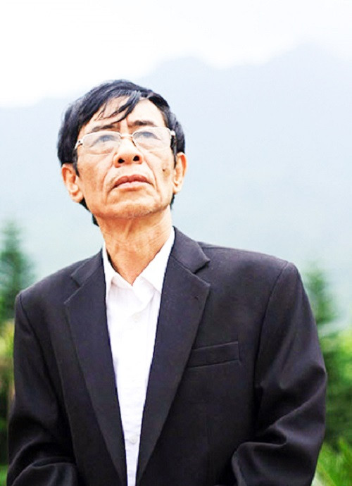 Thi sỹ Hoàng Nhuận Cầm.