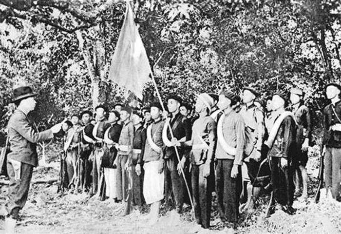 Ngày 22/12/1944 tại khu rừng thuộc huyện Nguyên Bình (Cao Bằng), Đội Việt Nam Tuyên truyền Giải phóng quân chính thức làm lễ thành lập. (Ảnh tư liệu) Ngày 22/12/1944 tại khu rừng thuộc huyện Nguyên Bình (Cao Bằng), Đội Việt Nam Tuyên truyền Giải phóng quân chính thức làm lễ thành lập. (Ảnh tư liệu)