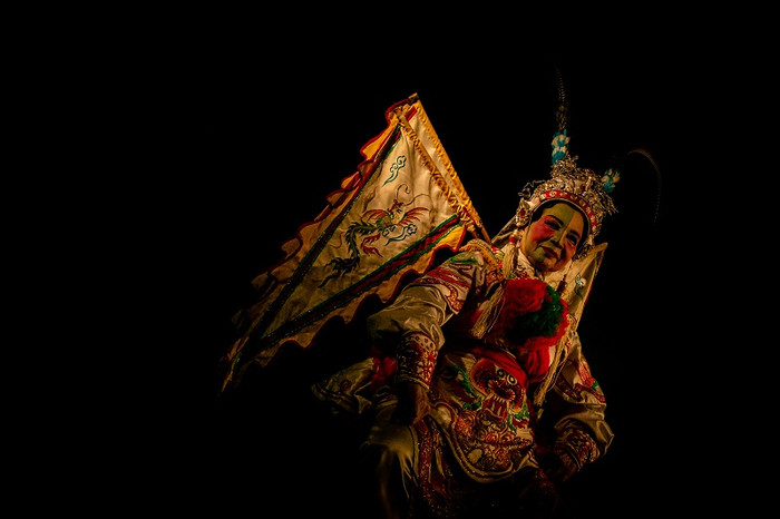 Hình ảnh nhân vật Tuồng - Đào Tam Xuân trong tác phẩm “Những rung động chậm” qua sự thể hiện của nghệ sĩ nhân dân Mẫn Thu. Hình ảnh nhân vật Tuồng - Đào Tam Xuân trong tác phẩm “Những rung động chậm” qua sự thể hiện của nghệ sĩ nhân dân Mẫn Thu.