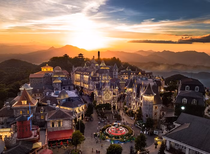 Khu du lịch giải trí Bà Nà Hills. Khu du lịch giải trí Bà Nà Hills.