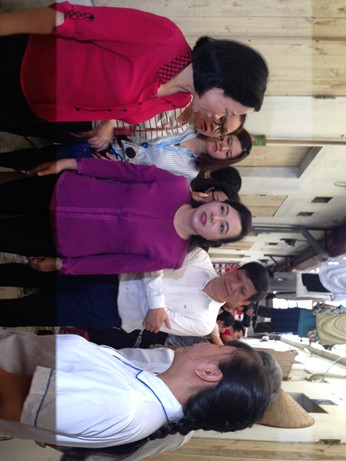 Bộ trưởng Nguyễn Thị Kim Tiến kiểm tra công tác chống dịch sốt xuất huyết tại Hà Nội. ảnh: moh.gov.vn Bộ trưởng Nguyễn Thị Kim Tiến kiểm tra công tác chống dịch sốt xuất huyết tại Hà Nội. ảnh: moh.gov.vn