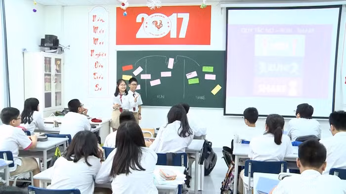 Hiền Anh - Quang Trung đưa chủ đề xâm hại tình dục vào giờ kỹ năng sống tại Vinschool và các buổi sinh hoạt đầu tuần của trường để cùng nhau thảo luận.
