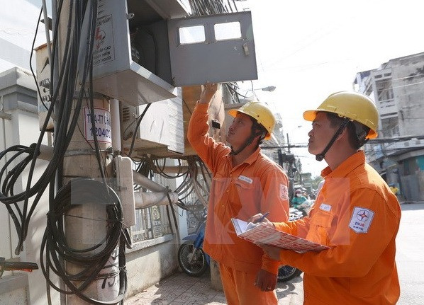 Thủ tướng Chính phủ đã ban hành Quyết định 24/2017/QĐ-TTg quy định về cơ chế điều chỉnh mức giá bán lẻ điện bình quân, có hiệu lực từ 15/8/2017. ảnh minh họa: TTXVN. Thủ tướng Chính phủ đã ban hành Quyết định 24/2017/QĐ-TTg quy định về cơ chế điều chỉnh mức giá bán lẻ điện bình quân, có hiệu lực từ 15/8/2017. ảnh minh họa: TTXVN.