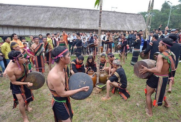 Phát huy giá trị các di sản văn hóa đặc sắc của dân tộc Việt Nam. ảnh minh họa: TTXVN Phát huy giá trị các di sản văn hóa đặc sắc của dân tộc Việt Nam. ảnh minh họa: TTXVN