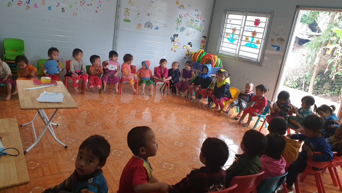 Từ ngày có nhà vệ sinh, phụ huynh yên tâm đưa trẻ ra lớp. (Ảnh: Nhân vật cung cấp).